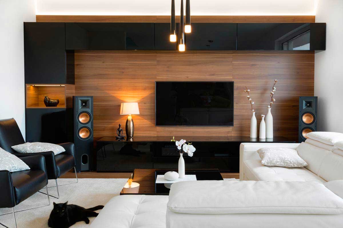 Illuminazione del soggiorno: l’unico errore che rende tutto più piatto